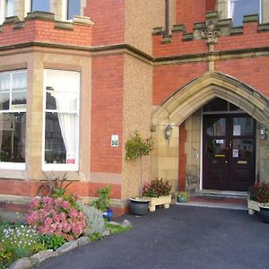 Crickleigh House